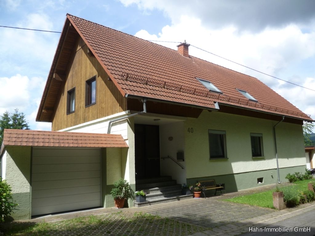 Großzügiges freistehendes Einfamilienhaus, idyllisch