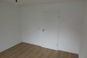 3 Familienhaus mit Wintergärten, PV und Garage in bevorzugter Wohnlage von Rottweil – Rottweil (Kreis) – Vorschaubild 14
