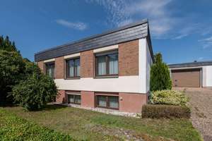 Markanter Bungalow mit Ausblick und überraschend großem Raumprogramm – Die vollständige Adresse der Immobilie erhältst du vom Anbieter., 55469 Simmern/Hunsrück – Vorschaubild 6