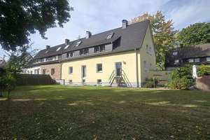 Zwei Doppelhaushälften mit viel Platz & Potenzial – ideal für Familien & Mehrgenerationenwohnen – Die vollständige Adresse der Immobilie erhältst du vom Anbieter., 44581 Castrop-Rauxel – Vorschaubild 1