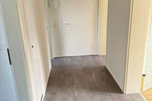 Frisch renoviert & einzugsbereit: Helle, moderne Wohnung mit Balkon und Tageslichtbad – Lessingstr. 10, 38226 Lebenstedt, Salzgitter – Vorschaubild 8