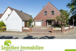 Ein- bis Zweifamilienhaus mit zwei Garagen, Carport und großem Garten – Die vollständige Adresse der Immobilie erhältst du vom Anbieter., 28816 Stuhr – Vorschaubild 1