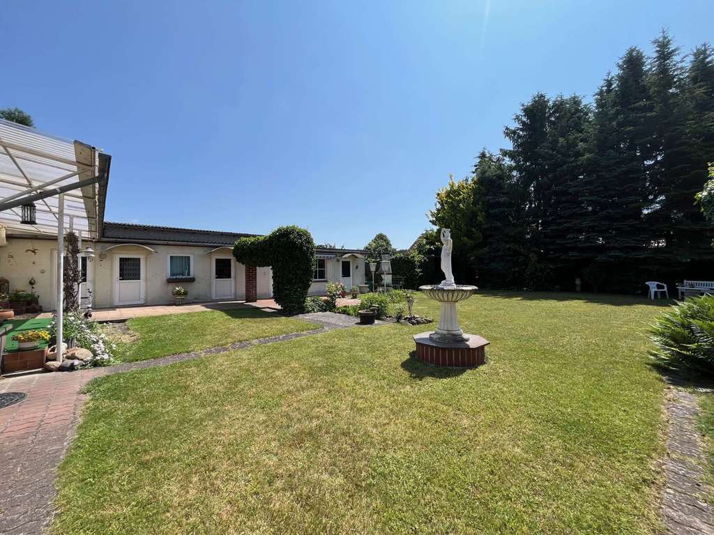 Immobilie in Massen-Niederlausitz - Charmantes EFH mit Nebengebäude, großzügigem Grundstück und Garage – Ihr neues Zuhause wartet! - Bild 2