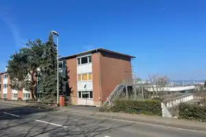Helle, modernisierte 2-Raum-Wohnung mit Balkon und EBK – Weisenauer Weg 4-6, 55129 Mainz – Vorschaubild 5