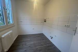 Schöne 3-Zimmer-Wohnung mit Balkon in guter Wohnlage – Liegnitzer Straße 16, 34123 Waldau, Kassel – Vorschaubild 6