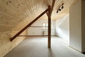 Viel Platz und viel mehr Optionen!
Charmantes Zweifamilienhaus am beliebten Hofberg nahe dem Zentru – Landshut – Vorschaubild 11