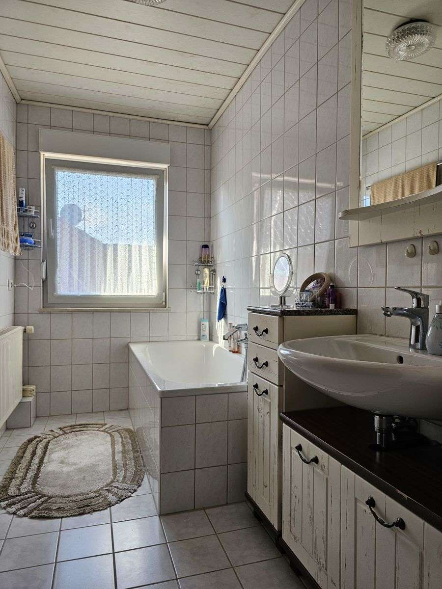 Immobilie in Birkenfeld - **Birkenfeld-Gräfenhausen**2-FH mit Scheune, großer Einfahrt, imposanter Außenanlage und Garten** - Bild 20