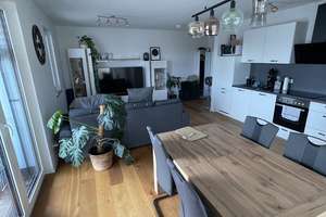 Ohne Käuferprov.:  Attraktive, freie 2-Zimmer-Wohnung in gepflegter Wohnanlage – 85053 Südost, Ingolstadt – Vorschaubild 2