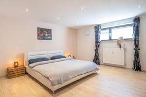 Exklusiver freistehender Bungalow mit Einliegerwohnung, Fernblick, Doppelgarage & großem Garten – Krappelroth 29, 66839 Schmelz – Vorschaubild 25