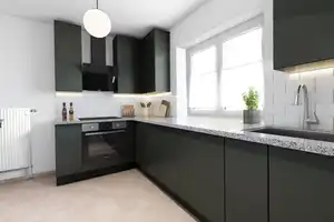 Schöne DHH mit viel Potential und ruhigem Süd-West Garten in guter Lage – München – Vorschaubild 6