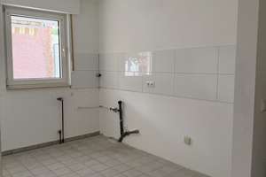 Zentrale 3,5-Zimmer Wohnung mit Stellplatz in Bottrop – Kirchhellener Straße 42, 46236 Stadtmitte, Bottrop – Vorschaubild 3