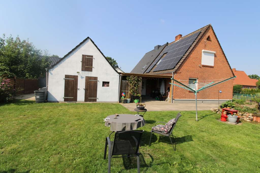 Immobilie in Büchen - Muckelige Doppelhaushälfte mit etwas Optimierungsbedarf - Bild 0