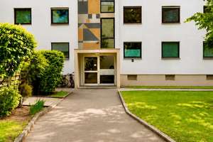 NEU RENOVIERTE 3-ZIMMER-WOHNUNG IN HOCHZOLL-SÜD – SÜDLOGGIA, TIEFGARAGE, KUHSEE-NÄHE – Die vollständige Adresse der Immobilie erhältst du vom Anbieter., 86163 Hochzoll-Süd, Augsburg – Vorschaubild 21