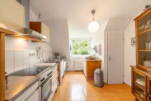 AIGNER - Gepflegte, großzügige 3-Zimmer-Wohnung in denkmalgeschütztem Altbau in der Maxvorstadt – Die vollständige Adresse der Immobilie erhältst du vom Anbieter., 80333 Augustenstraße, München – Vorschaubild 5