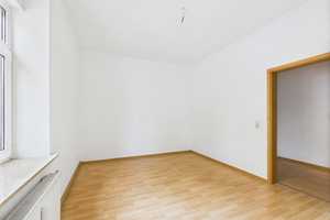 Gemütliche 3-Raum Erdgeschosswohnung mit Jalousien – Kaiserstraße 46, 8209 Vogtlandkreis – Vorschaubild 8