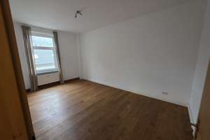 Elberfeld neu sanierte helle tolle Wohnung mit Einbauküche und Dielenboden Bad mit Wanne und Dusche  – Die vollständige Adresse der Immobilie erhältst du vom Anbieter., 42107 Elberfeld, Wuppertal – Vorschaubild 8