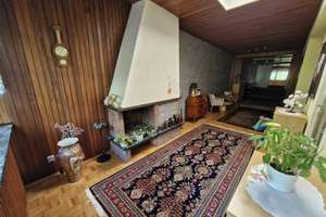 Möblierte Haus mit großer Nutzfläche/Terrasse ohne Nachbarn zu vermieten – Hundebrinkstraße 24, 45326 Altenessen-Süd, Essen – Vorschaubild 3