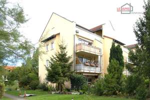 GEMÜTLICHE, RUHIG GELEGENE 2-RWG M. EBK, BK, AR U. PKW-STELLPLATZ IN BEGEHRTER LAGE V. LINDENTHAL
