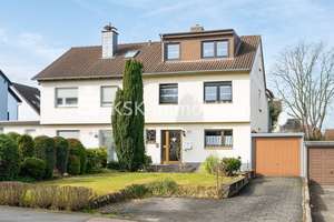 Gepflegtes Zweifamilienhaus- ideal für die große Familie. – Die vollständige Adresse der Immobilie erhältst du vom Anbieter., 51467 Schildgen, Bergisch Gladbach – Vorschaubild 2