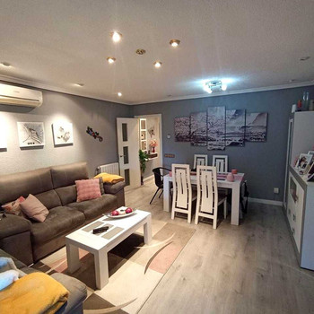 Verkauf einer Außenwohnung Garage und Abstellraum in der Calle Colombia Coslada Außergewöhnliche ein