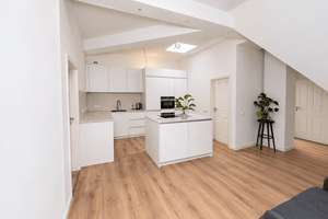 3-4 Zimmer Dachgeschosswohnung mit Balkon und Fahrstuhl – 10587 Charlottenburg, Berlin – Vorschaubild 23