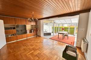 Attraktives Reihenendhaus mit Wintergarten und Bar im Keller – Familienfreundliches Wohnen – Ludwigsburg (Kreis) – Vorschaubild 11