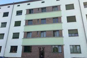 ***Charmante 2-Raum-Wohnung mit Balkon & Laminat im 3. OG *** WE 09***