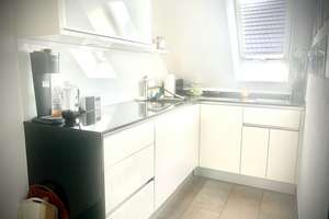 Traumhafte Loftwohnung mit offener Galerie, großem Balkon in edlem Design – Thaddäus-Eck-Straße 53, 81247 Obermenzing, München – Vorschaubild 6