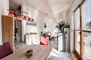 Wunderschöne Dachgeschosswohnung mit Kaminofen, zwei Balkonen und viel Privatsphäre in Reutlingen – Die vollständige Adresse der Immobilie erhältst du vom Anbieter., 72762 Reutlingen-Mitte, Reutlingen – Vorschaubild 3