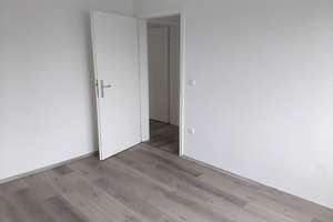 3 Zimmer Wohnung mit Balkon in Duisburg zu vermieten!!! – Hölscherstr. 17, 47167 Neumühl, Duisburg – Vorschaubild 9