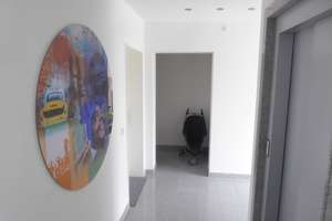 Moderne 1-Zimmer-Wohnung in naturnaher Lage in München-Lochhausen! Nur mit München Modell Miete! – Federseestr. 6, 81249 Lochhausen, München – Vorschaubild 12