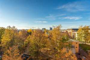 2-Zimmer-Wohnung mit EBK, Balkon, tw möbliert – Paul-Arnold-Straße 4, 9130 Chemnitz – Vorschaubild 1