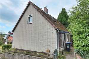 Teilrenoviertes Doppelhaus mit Grundstück - Lauenburg – Lauenburg/Elbe, Herzogtum Lauenburg (Kreis), 21481 Herzogtum Lauenburg (Kreis) – Vorschaubild 2