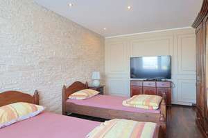 Property thumbnail 7