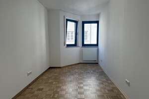 Erstbezug nach Kernsanierung:  Helle 4-Zimmer-Wohnung mit Balkon nahe U-Bahnstation – Die vollständige Adresse der Immobilie erhältst du vom Anbieter., 80799 Universität, München – Vorschaubild 8