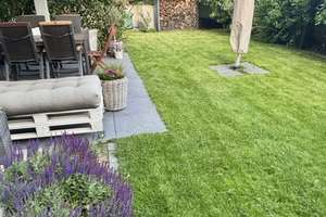 Lichtdurchflutete 4-Zimmer-Gartenwohnung in neuwertigem Zustand (Baujahr 2019) – Garten