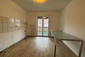 !!! Schöne 3,5 Zimmer Wohnung mit großem Balkon !!!