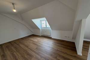 Galerie-Dachgeschosswohnung in Obermenzing mit luxuriöser Küche -Erstbezug n. hochwertiger Sanierung – Verdistr. 94, 81247 Obermenzing, München – Vorschaubild 5
