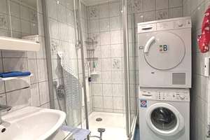 Freie 3-Zi.-Wohnung, Balkon + herrlicher Aussicht, 5. OG, Personenaufzug, TG-Stellplatz – Die vollständige Adresse der Immobilie erhältst du vom Anbieter., 70499 Giebel, Stuttgart – Vorschaubild 9