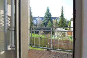 Sonniger Rückzugsort: vermietete 2-Raum-Wohnung mit Südbalkon und Einbauküche – Die vollständige Adresse der Immobilie erhältst du vom Anbieter., 9126 Gablenz, Chemnitz – Vorschaubild 2