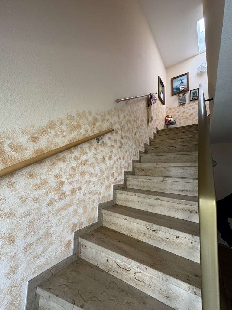 Immobilie in Remseck am Neckar - Wohnen in Neckarrems: 3-Zi.-EG-Wohnung mit Balkon & Hobbyraum im Zweifamilienhaus - Bild 4