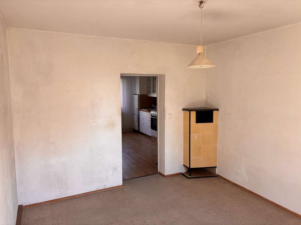 Immobilie in Ostfildern - Kompakte 2,5-Zimmer-Wohnung mit guter Rauaufteilung und sehr gut erhaltener Küchenzeile - Bild 4