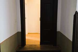Schmuckstück in Leipzig-Südvorstadt - Altbauwohnung in ruhiger Seitenstraße mit Balkon – Alfred-Kästner-Straße 35, 4275 Südvorstadt, Leipzig – Vorschaubild 9