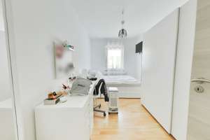 Mitten in Ulm! Modernisierte 4-Zimmer-Wohnung mit Balkon – Die vollständige Adresse der Immobilie erhältst du vom Anbieter., 89073 Mitte, Ulm – Vorschaubild 7