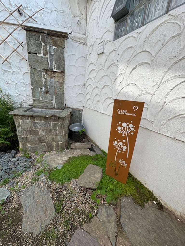 Zentrale Hofanlage mit 2 separaten Häusern, mögl. extra Baufläche & großem Garten
