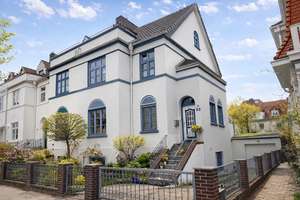 Von privat: Reihenendhaus in Bestlage mit Garten, Garage & Wellnessbereich - inkl 0,95% Finanzierung