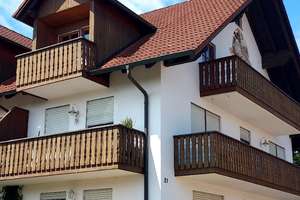 3 Zimmerwohnung, viel Balkon,  zentral 