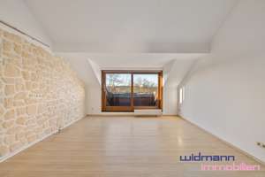 Kreativer Freiraum unterm Dach – Wohnen mit Blick, Ruhe und Perspektive