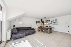 Moderne 3-Zimmer-Dachgeschosswohnung mit Dachterrasse in ruhiger Wohnlage von Solingen-Aufderhöhe – Die vollständige Adresse der Immobilie erhältst du vom Anbieter., 42699 Ohligs/Aufderhöhe/Merscheid, Solingen – Vorschaubild 2