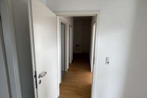Ruhige 3 Zimmer-Wohnung mit Einbauküche und Balkon in Langenhorn, Hamburg – Die vollständige Adresse der Immobilie erhältst du vom Anbieter., 22417 Langenhorn, Hamburg – Vorschaubild 11